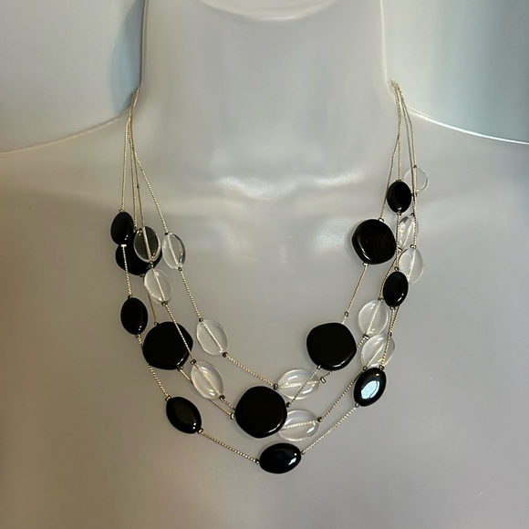 Necklace with black and clear stones on silver chains. - Picture 1 of 4